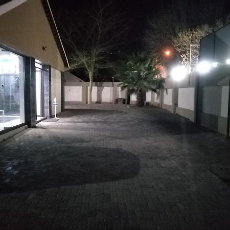 Classic-Lodge Kempton Park Exterior foto